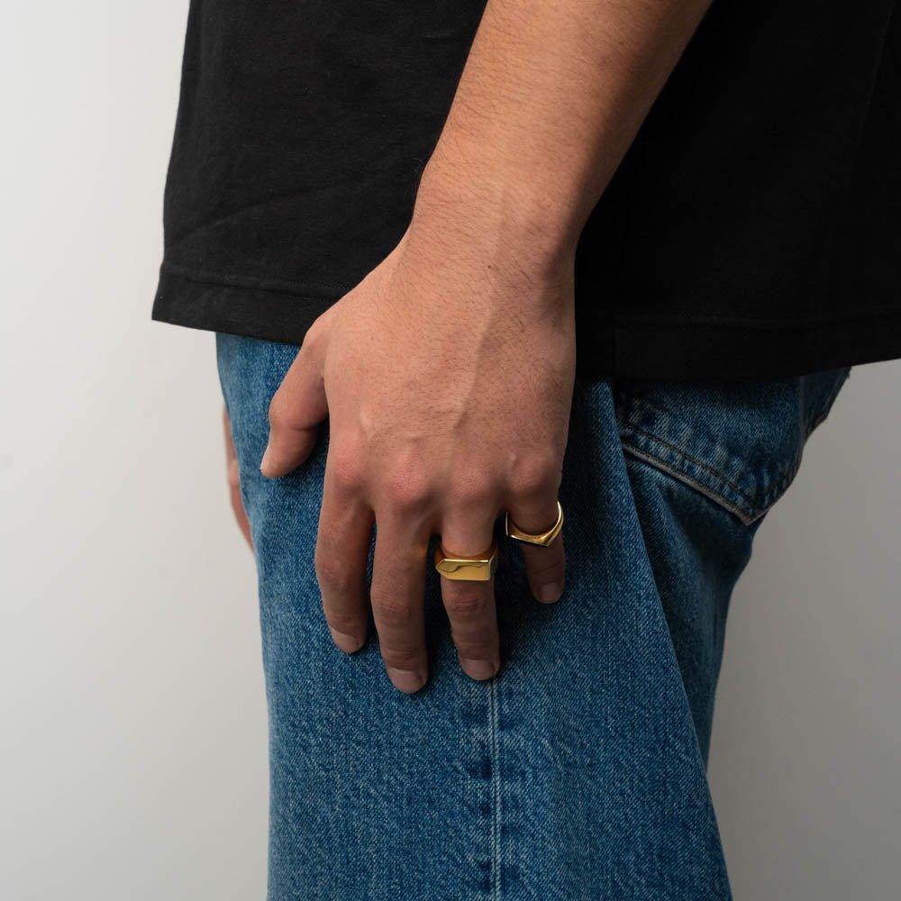 Mini Signet Ring (Gold)