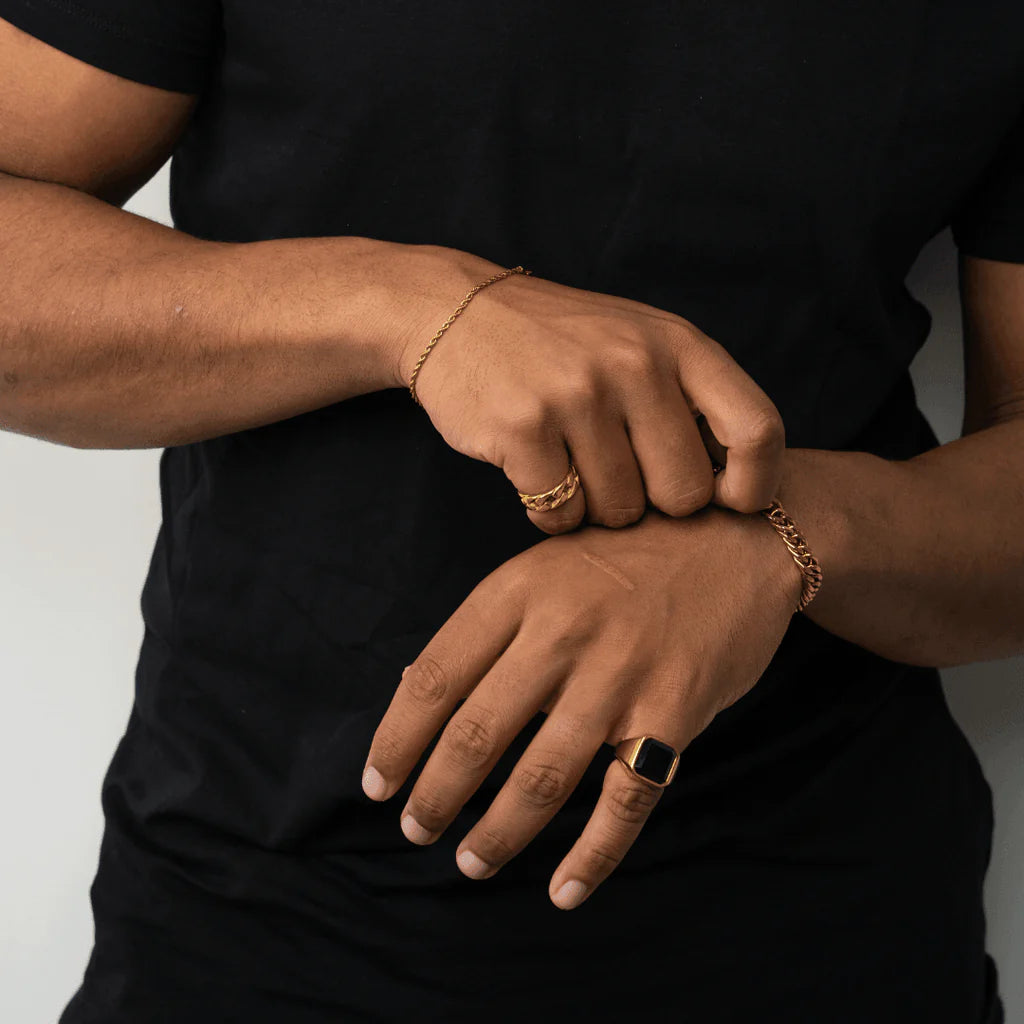 Royal Signet Ring (Gold)